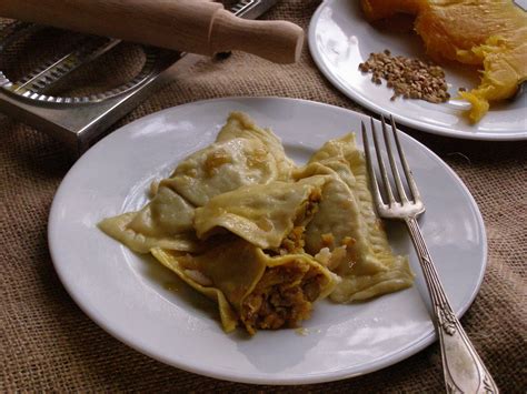 Kuchenne Algorytmy Pierogi Z Kasz Gryczan Dyni I Boczniakami