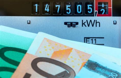 Счета за электроэнергию снизятся на 23% за июль – август | Кипр информ
