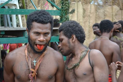 Serious Why Do The People From Papua New Guinea Look Like They Come From Africa Raskreddit