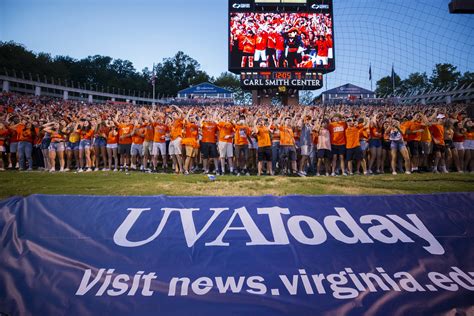 Photos Thrilled Fans Welcome Uva Football Back In Opening Win