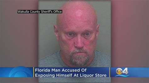 Florida Man Tells Woman Hey Look At This Pulls Out Genitals