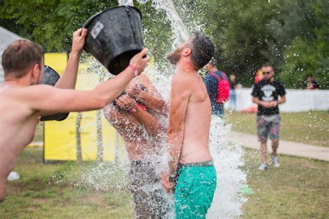 Ice Bucket Challenge el reto viral más grande del mundo