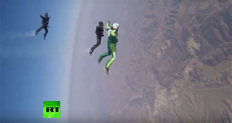 Skydiver Luke Aikins Jumps From Feet Without Parachute And Makes