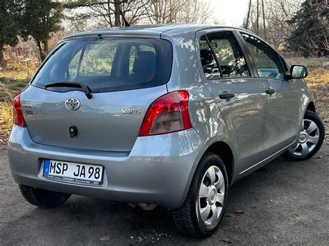 Toyota Yaris 4 Cylindry 5 Drzwi Niski Przebieg Krosno • Olx Pl