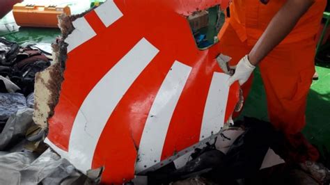 Lion Air Flight Jt 610 Crash All 189 On Board Feared Dead As Divers