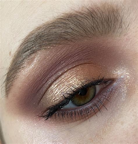 Дьяволически соблазнительная палетка Naughty Nude от Huda Beauty Отзывы покупателей Косметиста