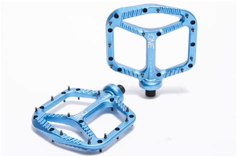 Best mountain bike flat pedals for 2021: metal and plastic - MBR