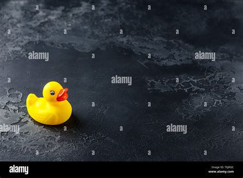 YEllow rubber ducks Stock Photo - Alamy