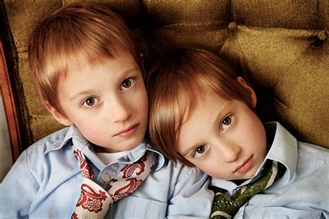 Более 60 работ на тему Redhead Twins стоковые фото картинки и изображения Royalty Free Istock