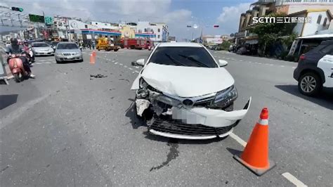 救護車出勤未鳴笛！遭撞翻覆橫躺馬路、險衝加油站 社會 三立新聞網 Setn