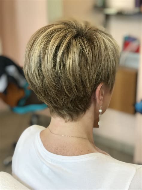 Short Stacked Pixie Bob GeorgannPyper