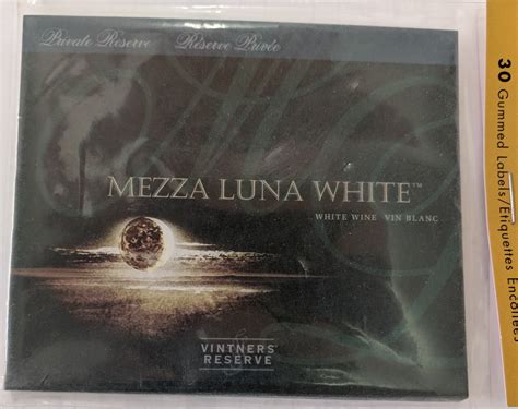 Mezza Luna White Wine Labels