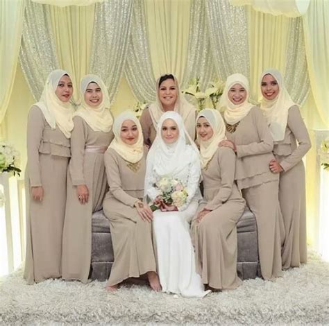 28 Design Baju Bridesmaid 2021 Modis