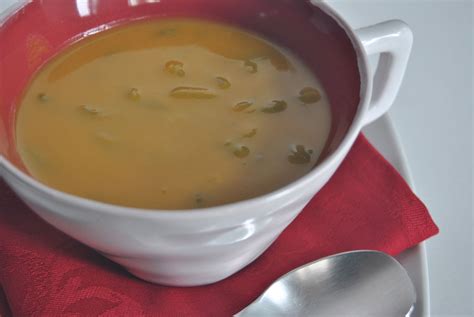Pão E Beldroegas A Minha Sopa De Feijão Verde