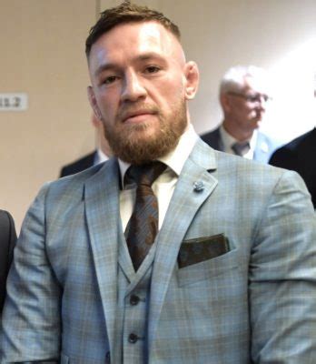 Conor Mcgregor Kontrowersyjny Mistrz I Najbardziej Znana Ikona Sceny