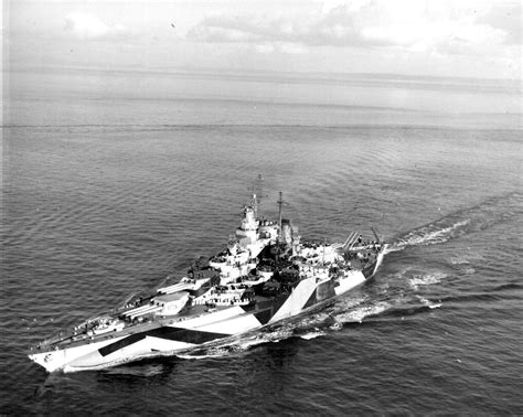 “USS California (BB-44) at sea, 25 January 1944, after an overhaul at ...