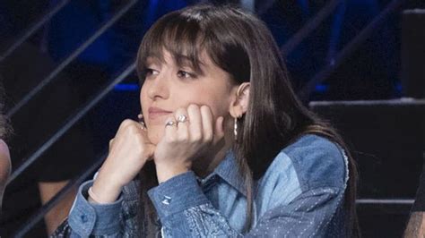 Giulia Stabile A Tu Si Que Vales In Total Denim Il Look Per La Prima