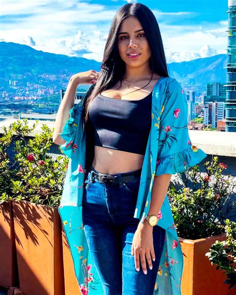 Adriana Álvarez | A Breakthrough 🍂 | Instagram