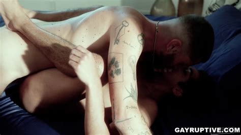 Super Hot Tattooed Guy Chris Damned Fucked Twink Gabe Bradshaw Gay Porn VioletCho
