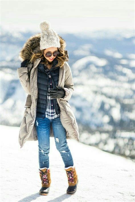 Outfit Abrigador Chamarra Y Botas Estilo Del Invierno Ropa Linda De