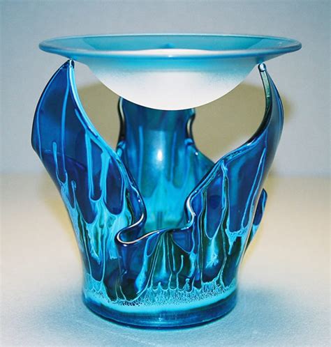 Discontinued :: Sunjel All Glass Blue Lotus Oil Room Diffuser - lotus-blue