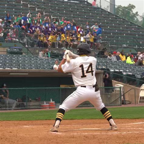 New Britain Bees On Twitter GET STUNG Scanlon 4 4 2 R 6 RBI