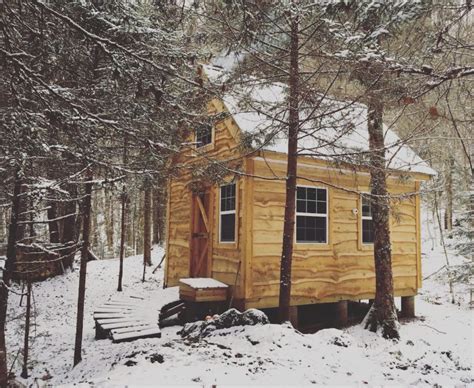 Six Quaint Cabins in New England to Rent This Winter