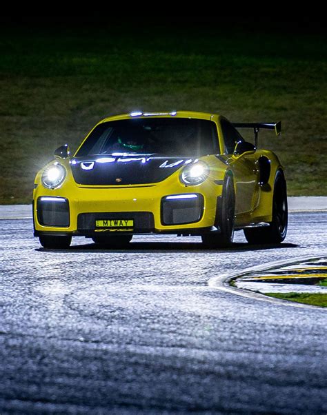 benefits   book  track day