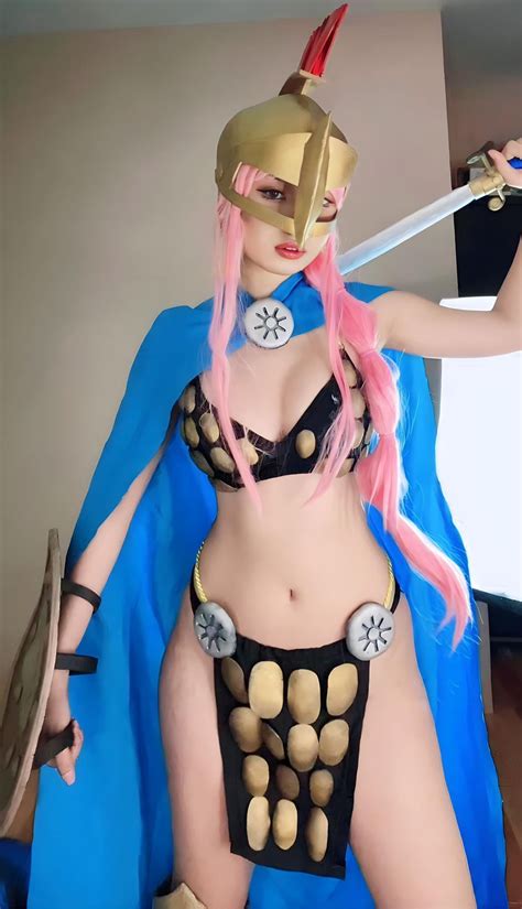 Cosplaying your favorite one piece character : r/OnePiece