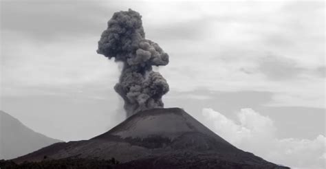 Mengulik Kedahsyatan Letusan Gunung Krakatau Pada