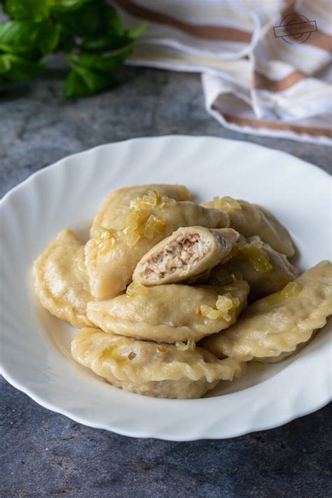 Pierogi z kaszą gryczaną i twarogiem Smaki na talerzu