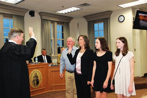 Passion Purpose New Glen Ellyn Village President Sworn In With