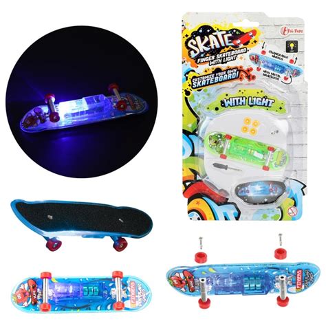 Vinger Skateboard Met Licht Assorti Smyths Toys Nederland