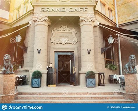 The Grand Cafe in the City of Minsk , Belorus on a Sunny Day. Summer ...