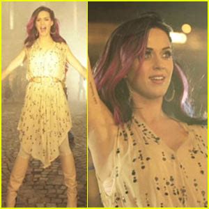 Fashion Cents: Katy Perry: 'Firework' Video Premiere!