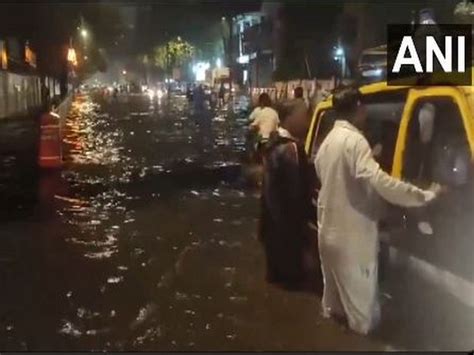 Maharashtra Rain Severe Waterlogging Traffic Snarls Witnessed In