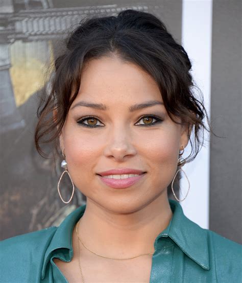 Jessica Parker Kennedy Hot Celebs Home