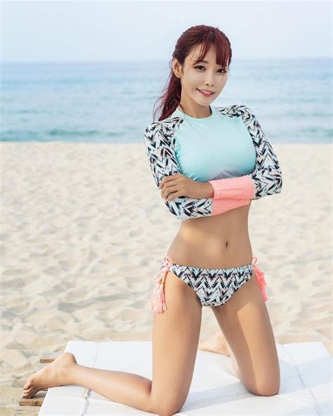 7 Hot Sexy Dae Hee Lee Bikini Pics