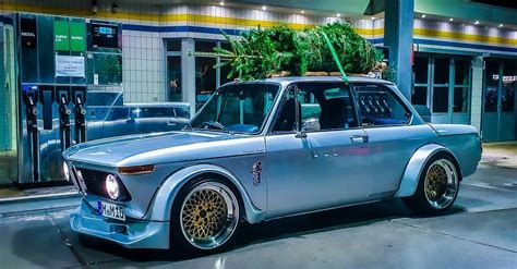 Bmw Old Bmw 2002 Tii Merry Christmas Friends Bmw Vintage Bavarian