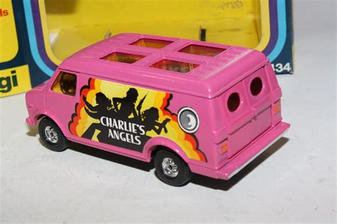 Corgi 434 Charlies Angels Van Mint In Good Original Box Db Collectables