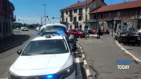 Incidente All Incrocio Tra Strada San Mauro E Strada Settimo A Torino