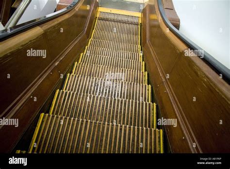 Wooden Escalator Macy S Department Store New York City Stock Photo Alamy