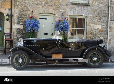 English Village 1930s High Resolution Stock Photography And Images Alamy