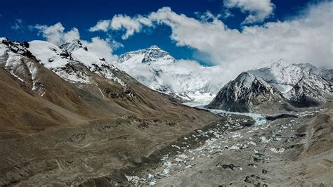 Wie Hoch Ist Der Mount Everest Fakten Und Zahlen Tibetabenteuer