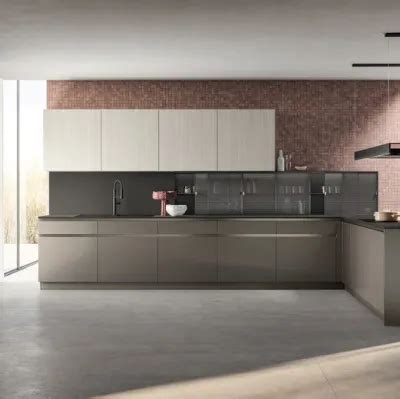 Cucina Moderna Liberamente In Statuario E Grigio Ferro Di Scavolini