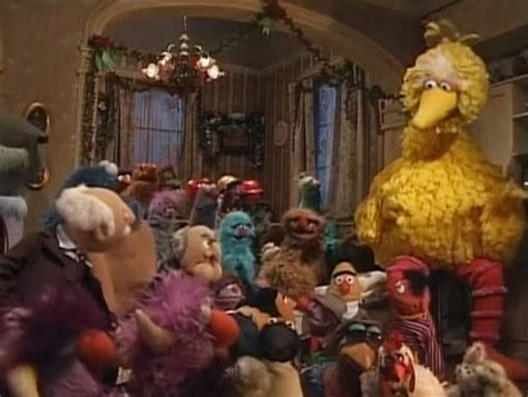 Holiday Film Reviews: A Muppet Family Christmas