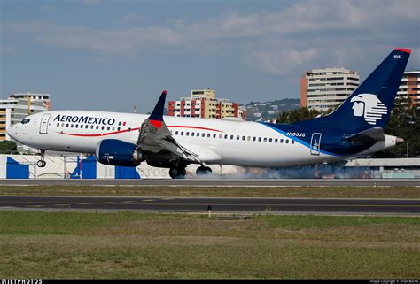 N105JS Boeing 737 8 MAX Aeromexico Brian Boche JetPhotos