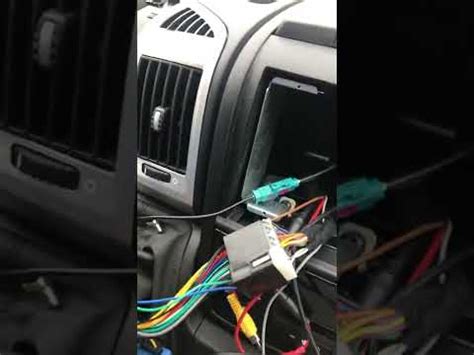 Montage Autoradio Avec Commandes Au Volant Fiat Ducato Youtube