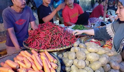 Musim Kemarau Harga Sayuran Di Pasar Rangkasbitung Lebak Naik Poskota