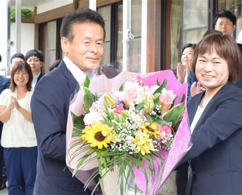 奈良県川上村の泉谷村長が初登庁 「誠実に村のために動くのみ」｜奈良新聞デジタル